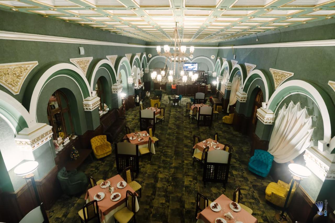 Hotel La Belle Epoque Petroşani Esterno foto