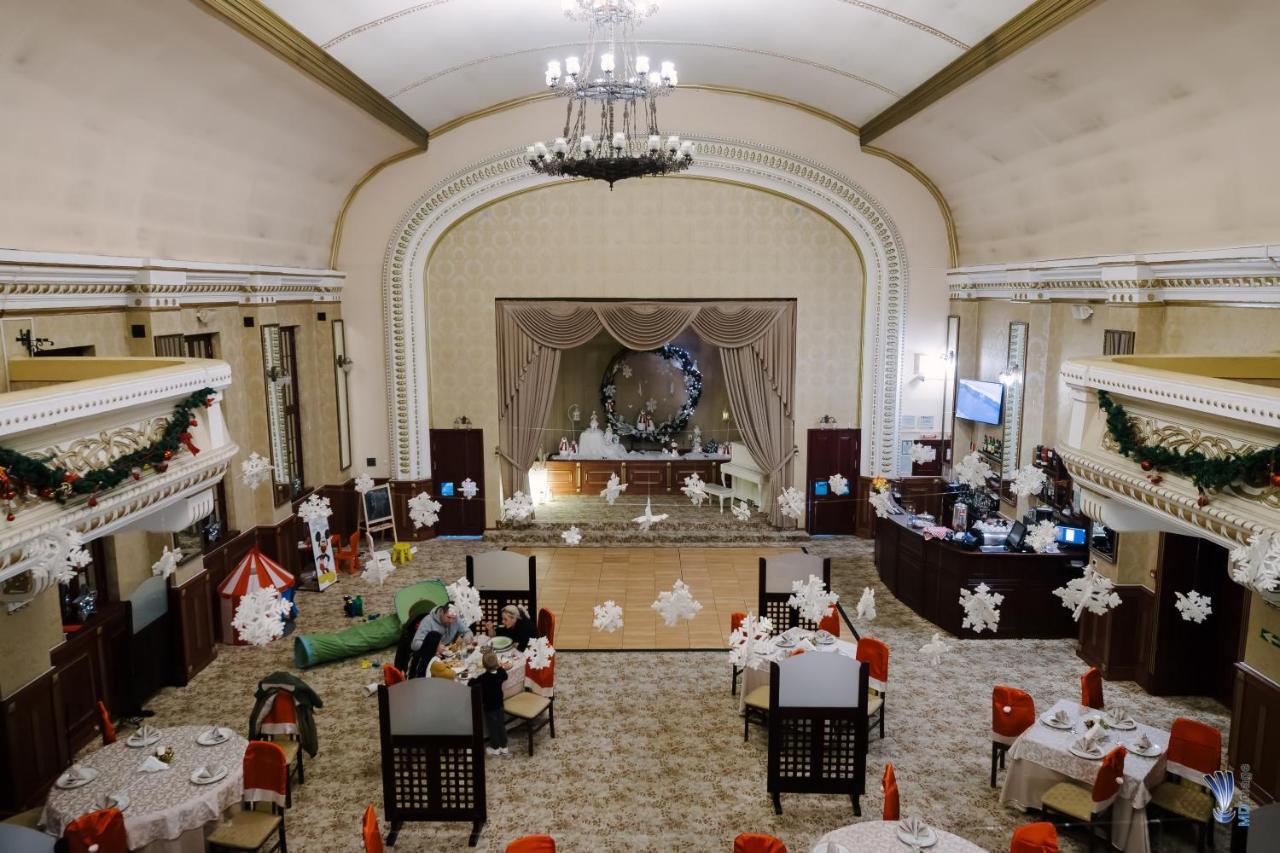 Hotel La Belle Epoque Petroşani Esterno foto